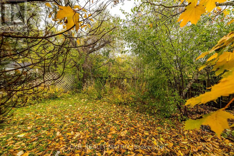 29077893/426-apple-tree-lane/viscount-alexander-park/ottawa/ontario/K1K2R6_39