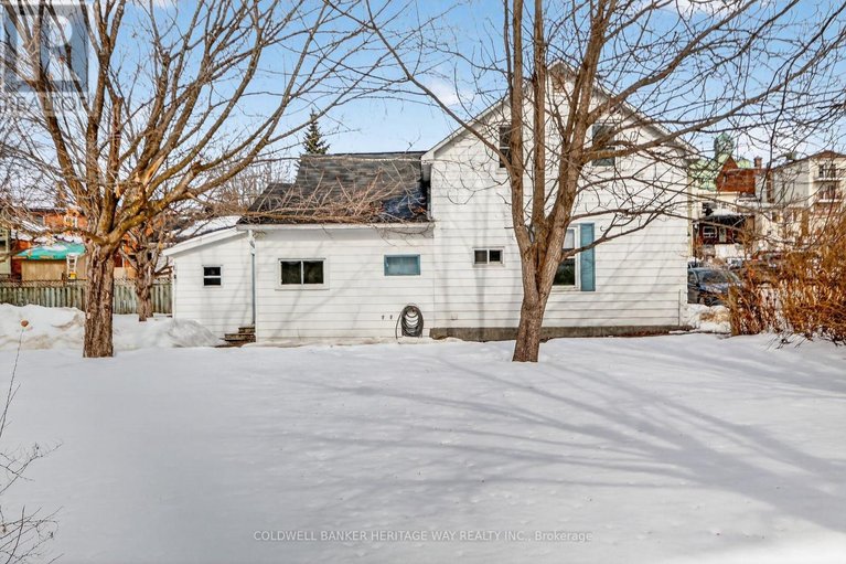 29461153/86-brae-street/almonte/mississippi-mills/ontario/K0A1A0_27