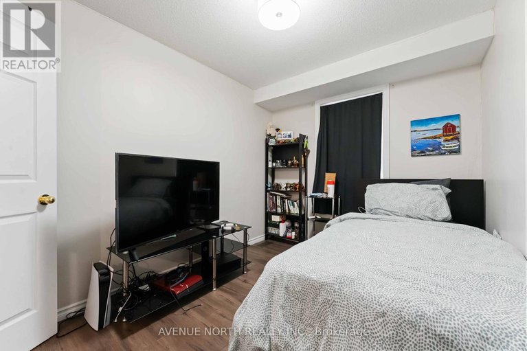 29144847/32-1741-lamoureux-drive/queenswood-heights-south/ottawa/ontario/K1E2N3_20