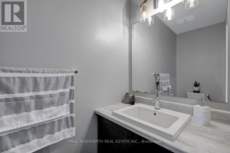 29138542/333-joshua-street/mer-bleuebradley-estatesanderson-park/ottawa/ontario/K1W0N7_15