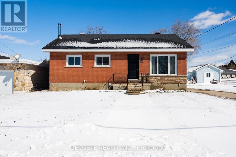 29524122/15-marlborough-street/maxville/north-glengarry/ontario/K0C1T0_2