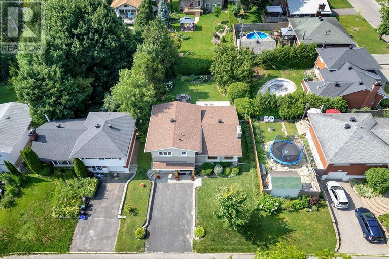 28621220/1150-albany-drive/bel-air-heights/ottawa/ontario/K2C2L3_40