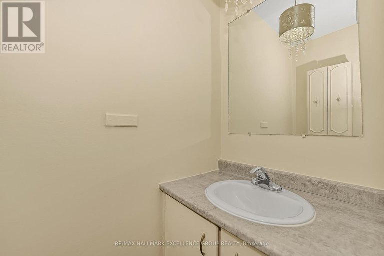 29167198/15-1968-fairglen-mews/blackburn-hamlet-south/ottawa/ontario/K1B5A5_18