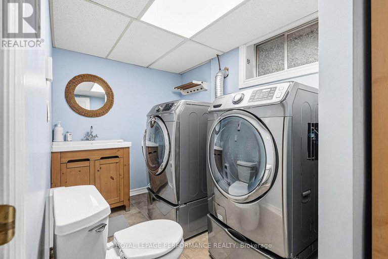 28843837/196-kipp-street/vanier/ottawa/ontario/K1S4J1_28