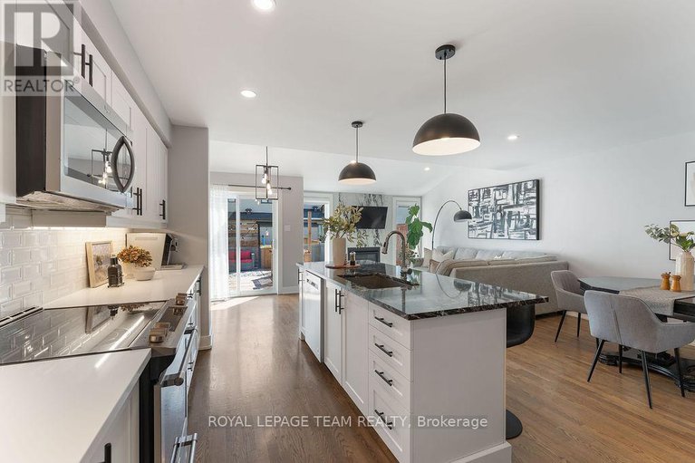 28963123/321-proud-walk/stittsville-south/ottawa/ontario/K2S2L6_16