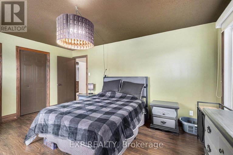 28799332/16-landriault-avenue/champlain-twp/champlain/ontario/K0B1K0_20