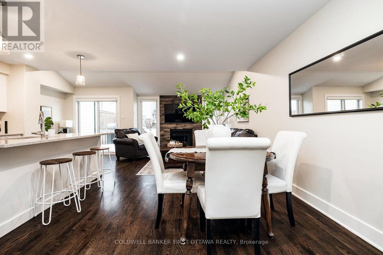 29499389/211-purchase-crescent/stittsville-south/ottawa/ontario/K2S2L8_7