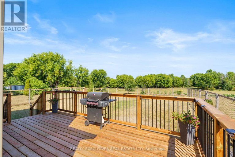28776081/12705-maple-ridge-road/north-dundas-winchester-twp/north-dundas/ontario/K0C2K0_35