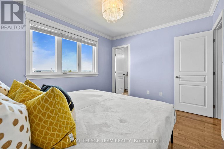 28493803/125-brilia-private/beacon-hill-south/ottawa/ontario/K1J0B7_22