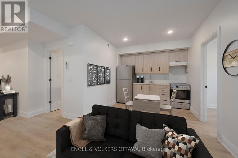 28265491/a-75-granton-avenue/meadowlandsst-claire-gardens/ottawa/ontario/K2G1W9_34