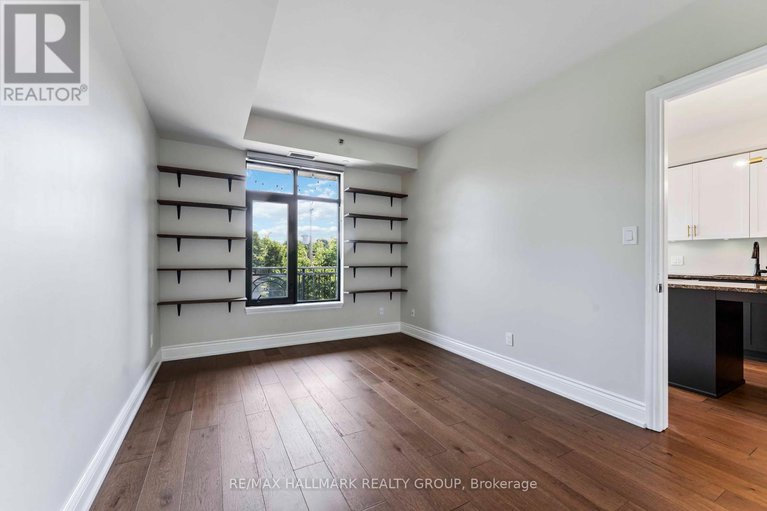 28612449/316-808-bronson-avenue/dows-lake/ottawa/ontario/K1S5A4_20