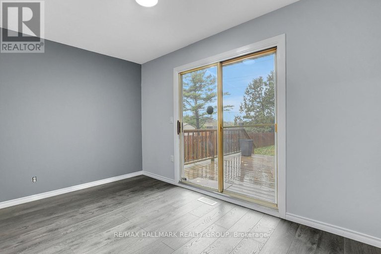 29528376/71-morton-drive/glencairnhazeldean/ottawa/ontario/K2L1W9_24