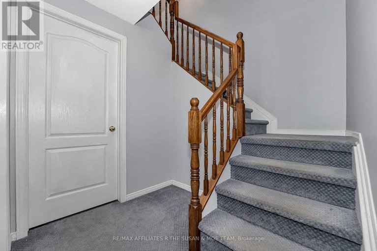 29307486/52-kenmare-place/cedargrovefraserdale/ottawa/ontario/K2J3L9_31