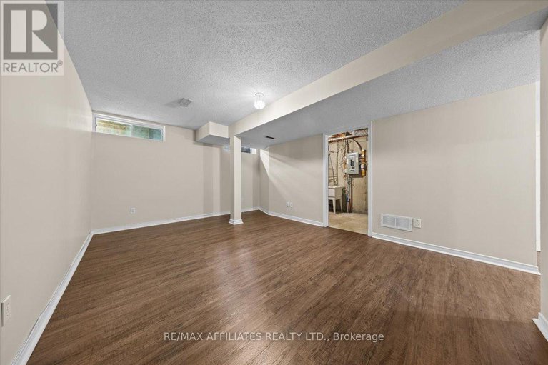 28647317/1510-duplante-avenue/fallingbrookpineridge/ottawa/ontario/K4A3Y8_30