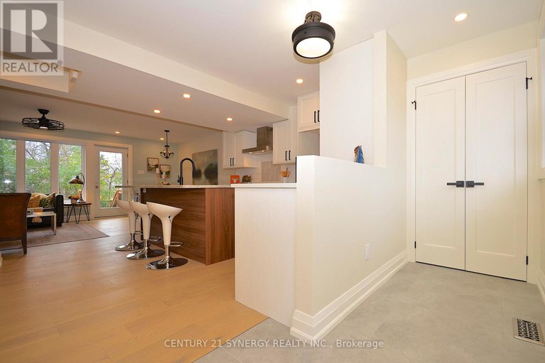 29092514/32-660-hochelaga-street/carson-meadows/ottawa/ontario/K1K2E9_2