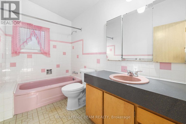 28874346/660-sandra-avenue/elmvale-acres/ottawa/ontario/K1G2Z8_21