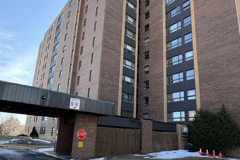 28171501/604-1485-baseline-road/copeland-park/ottawa/ontario/K2C3L8_2