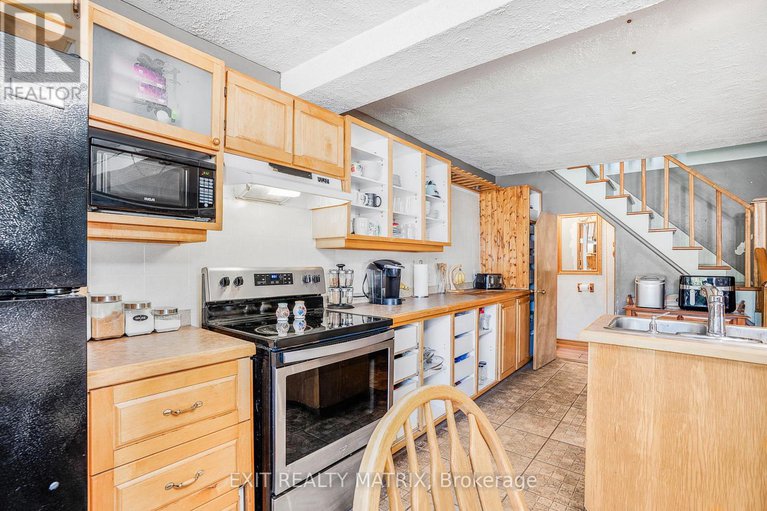 28379387/1018-sinclair-street/hawkesbury/hawkesbury/ontario/K6A1E5_10