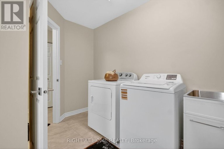 29474231/30-randall-james-drive/stittsville-central/ottawa/ontario/K2S1M4_30