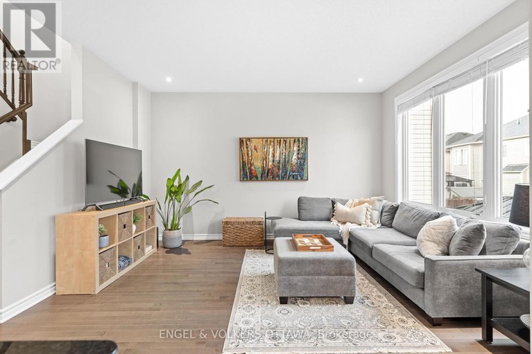 28239437/3499-woodroffe-avenue/strandherd/ottawa/ontario/K2G7A6_13
