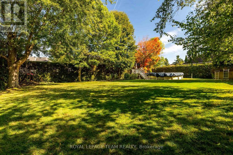 28910635/5239-mclean-crescent/manotick-long-island-nicholls-island/ottawa/ontario/K4M1G1_47