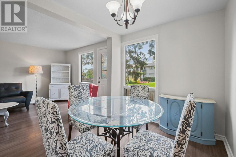 28817902/9-1483-bethamy-lane/beacon-hill-south/ottawa/ontario/K1J8P7_12