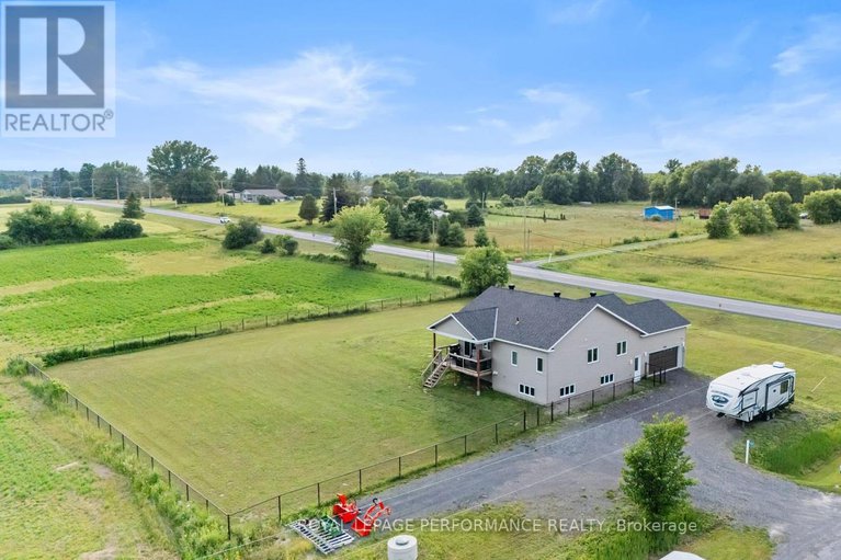 28602193/3348-bureau-road/north-glengarry-lochiel-twp/north-glengarry/ontario/K0C1A0_1