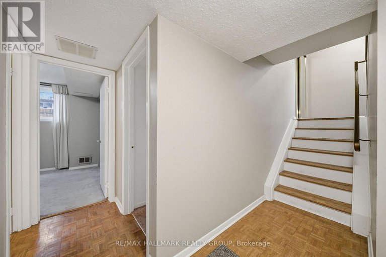 29612931/69-woodmount-crescent/borden-farmstewart-farmcarleton-heightsparkwood-hills/ottawa/ontario/K2E5P9_21