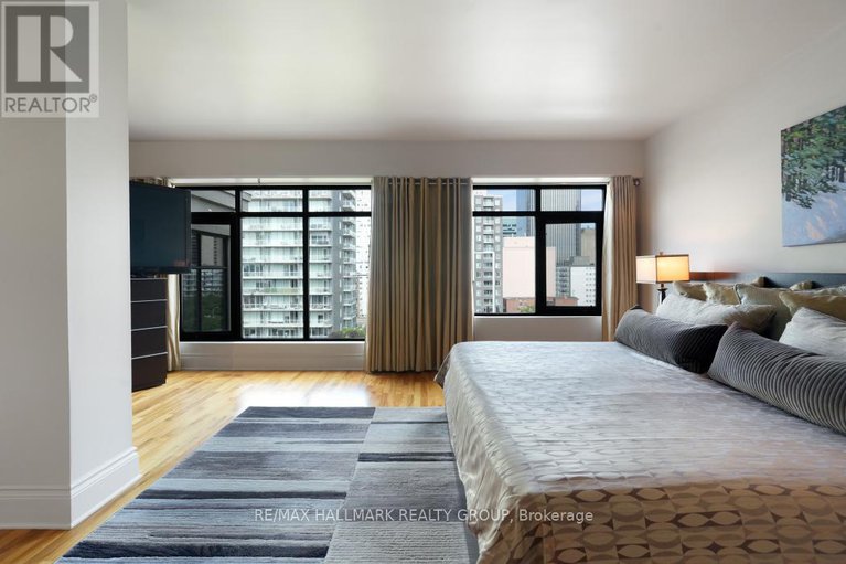 28811810/ph2-364-cooper-street/ottawa-centre/ottawa/ontario/K2P2P3_25