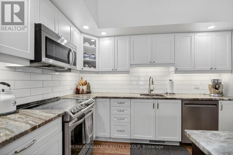 29641179/131-rivington-street/carp/ottawa/ontario/K0A1L0_20