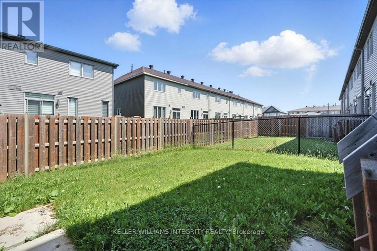 28517732/843-june-grass-street/avalon-west/ottawa/ontario/K4A1H4_33