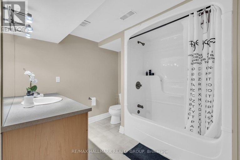 28251358/15-marwood-court/stonebridge/ottawa/ontario/K2J5G1_32