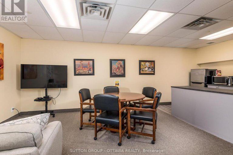 28867900/203-2951-riverside-drive/mooneys-bayriverside-park/ottawa/ontario/K1V8W6_33