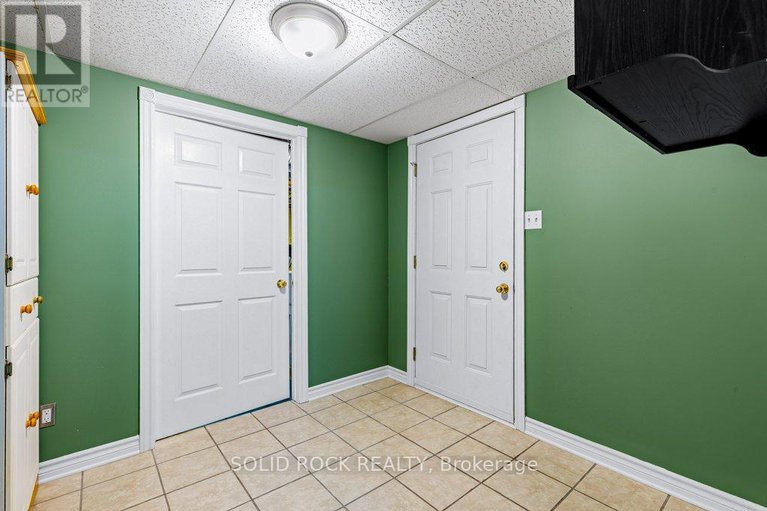 28671866/9-grove-street/iroquois/south-dundas/ontario/K0E1K0_27