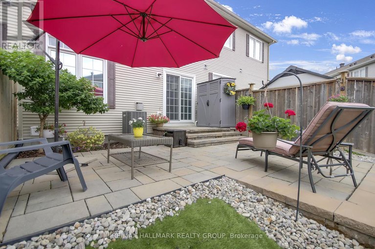 28591389/585-barrick-hill-road/emerald-meadowstrailwest/ottawa/ontario/K2M0B4_46