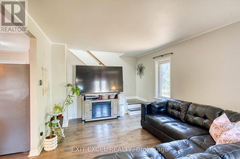 28769458/5490-mactavish-place/osgoode/ottawa/ontario/K0A2W0_15