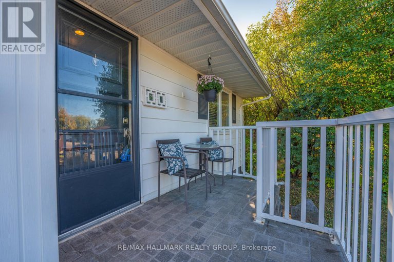 28997584/1346-dorchester-avenue/carlington/ottawa/ontario/K1Z8E9_4
