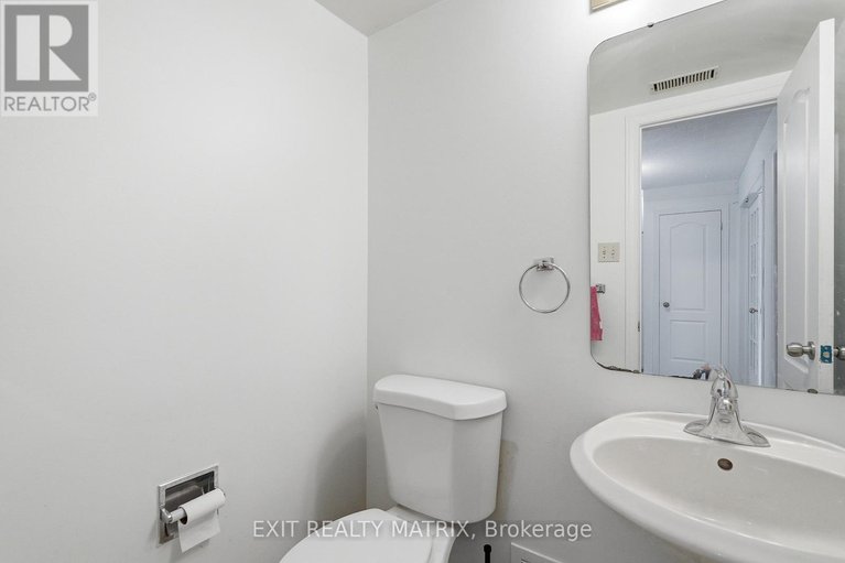 29458726/17-1838-summerfields-crescent/chapel-hill/ottawa/ontario/K1C7B7_5