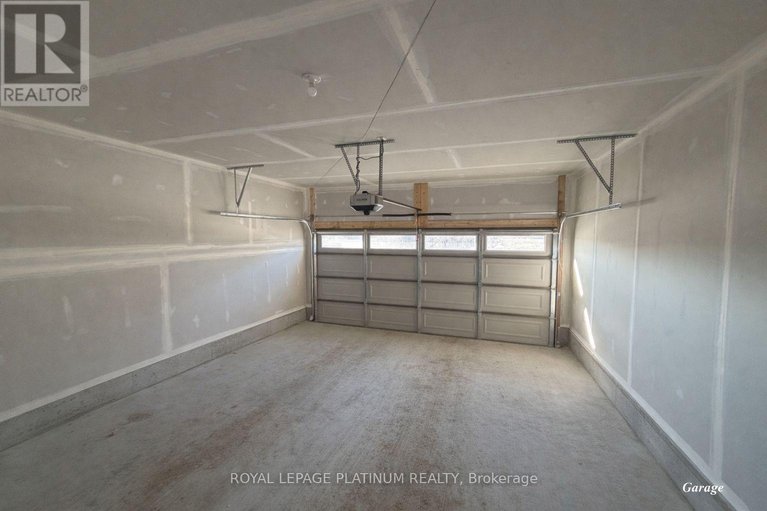 29625638/6384-ottawa-street-w/richmond/ottawa/ontario/K0A2Z0_36