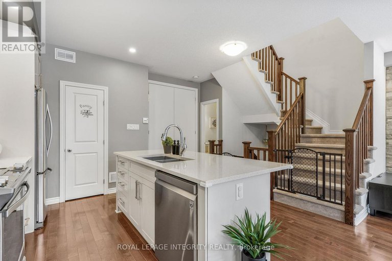 29158859/125-chaperal-private/avalon-west/ottawa/ontario/K4A0Y2_15