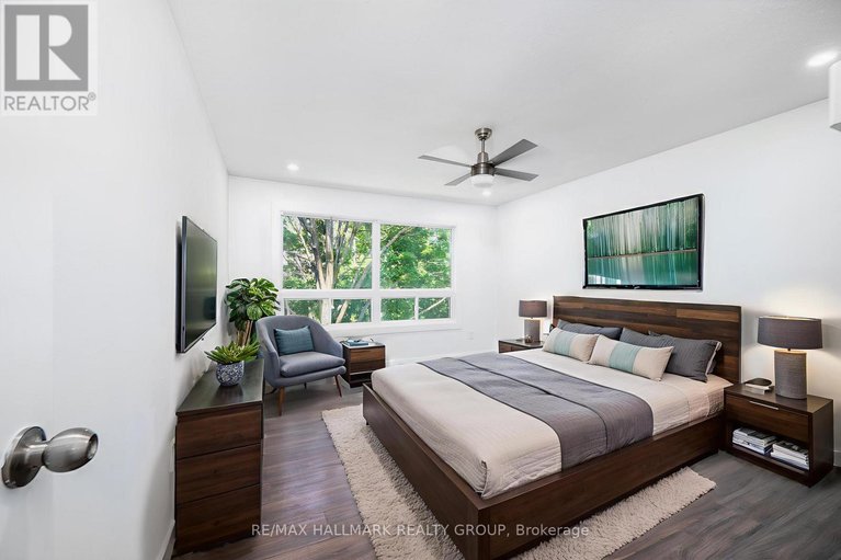 28896443/m-15-banner-road/sheahan-estatestrend-village/ottawa/ontario/K2H8T3_16