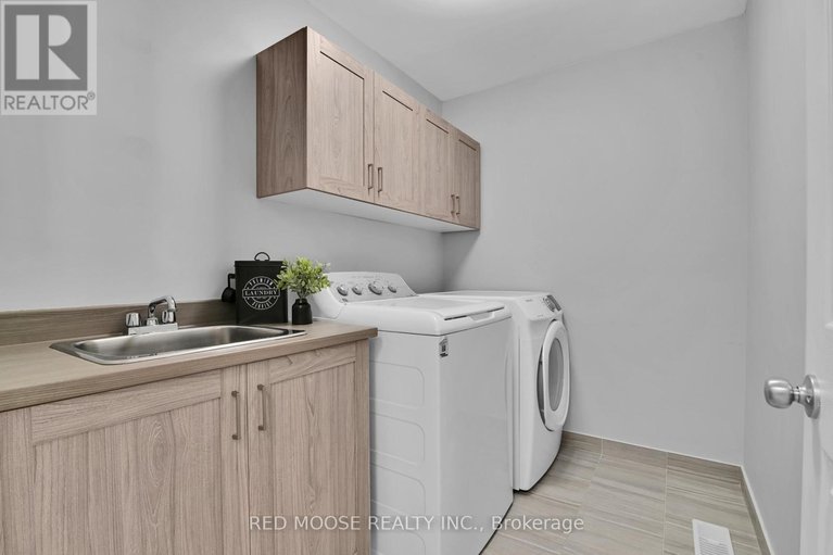 29644377/730-sora-way/blossom-parkkemp-parkfindlay-creek/ottawa/ontario/K1T0R3_26