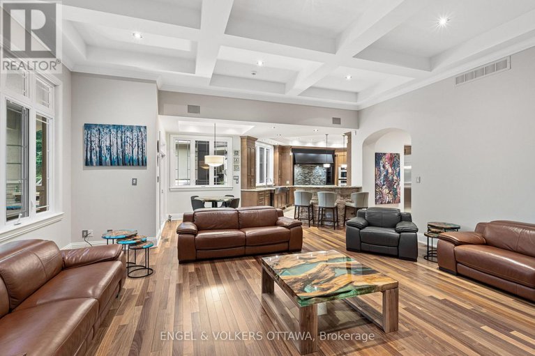 28965812/5800-queenscourt-crescent/manotick-east-to-manotick-station/ottawa/ontario/K4M1K3_12