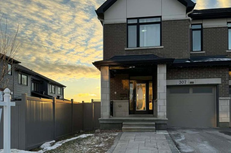 29228639/307-ibanez-walk/blossom-parkkemp-parkfindlay-creek/ottawa/ontario/K1T0V8_2