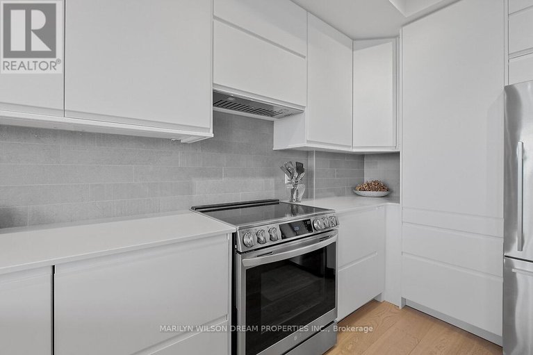 28837853/701-136-darlington-private/hunt-clubwestern-community/ottawa/ontario/K1V0X6_14