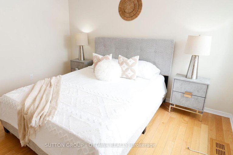 29414751/50-grand-cedar-court-e/stittsville-central/ottawa/ontario/K2S1G5_25