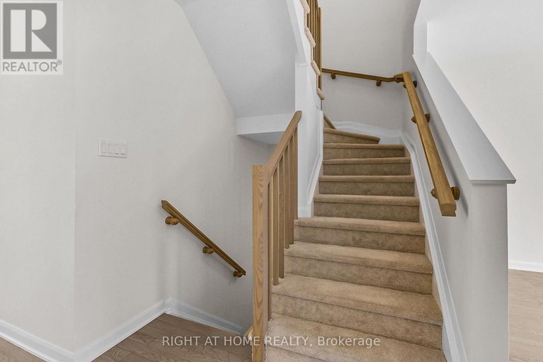 28565193/958-athenry-court/half-moon-bay/ottawa/ontario/K2J7E1_25