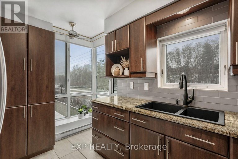 29231208/510-330-centrum-boulevard/bilberry-creekqueenswood-heights/ottawa/ontario/K1E3W2_10