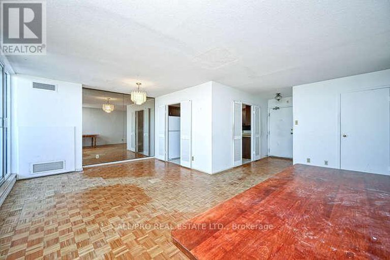 28203485/2951-riverside-drive-e/mooneys-bayriverside-park/ottawa/ontario/K1V8W6_4