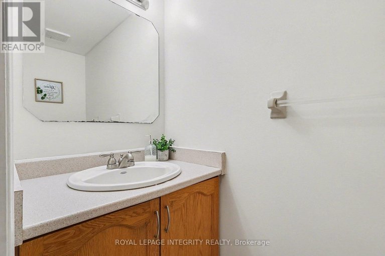 29683606/2103-gardenway-drive/fallingbrookgardenway-south/ottawa/ontario/K4A3K2_14